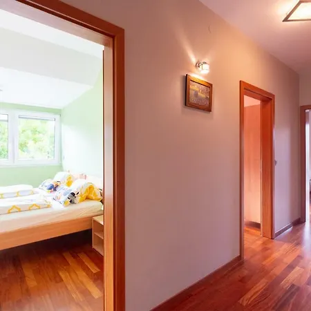Apartment Apple Garden-2 *