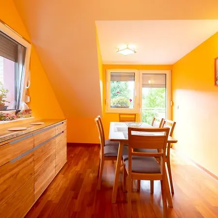 Apartamento Apple Garden-2 *